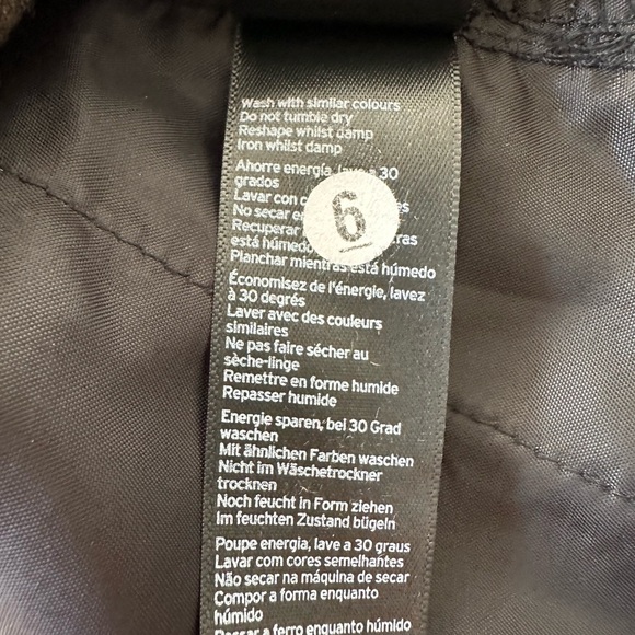 Topshop Cropped Camo Pants in Size 6 - Picture 9 of 9